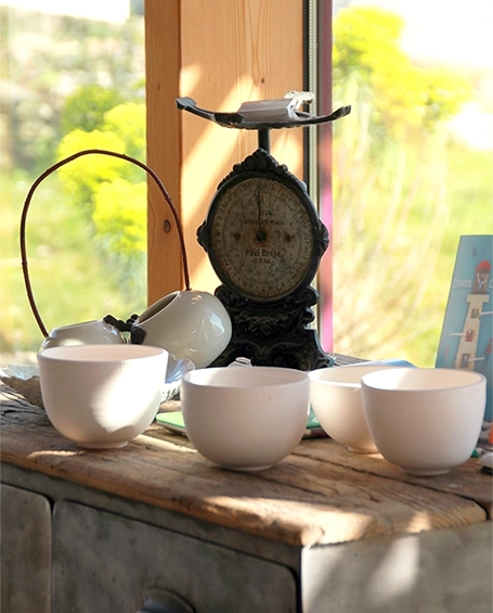 À l'atelier - Au creux des mains - Emmanuelle Cadoret, céramiste