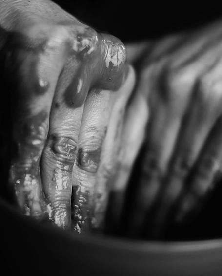 À l'atelier - Au creux des mains - Emmanuelle Cadoret, céramiste