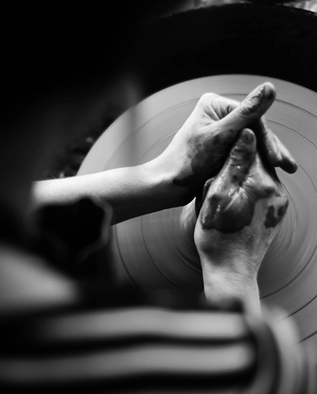 À l'atelier - Au creux des mains - Emmanuelle Cadoret, céramiste